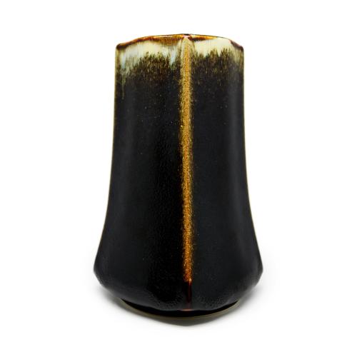 Eged Vase - 5247